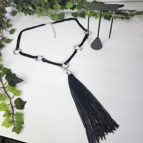 Long Multi Black Chain Necklace with Tassel and Matching Earrings Set - Picture 4 of 10